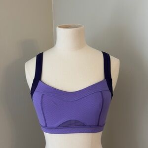 Lululemon Run: Engage Bra - Purple Size 6